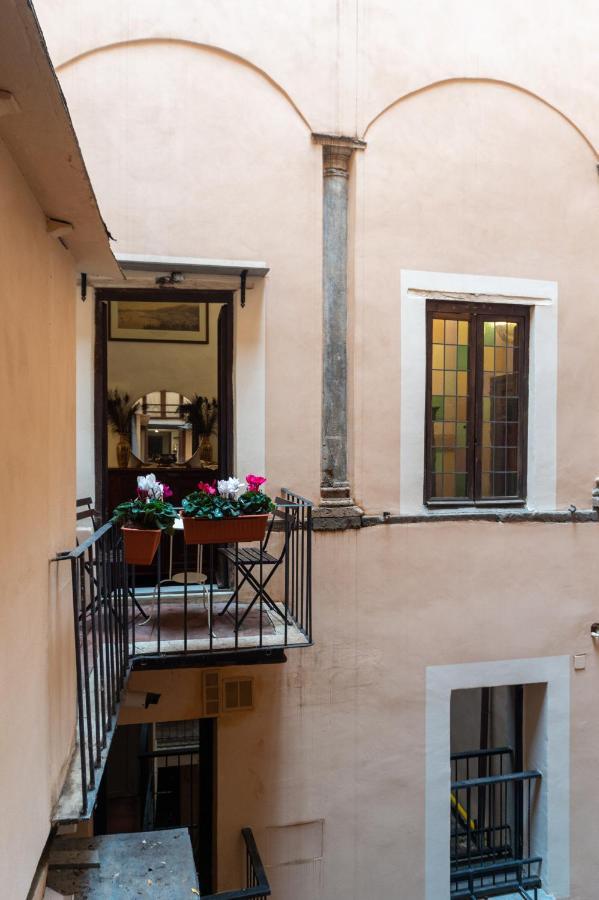 Cartari, Renaissance Flat A Few Steps From Piazza Navona And Vatican ภายนอก รูปภาพ